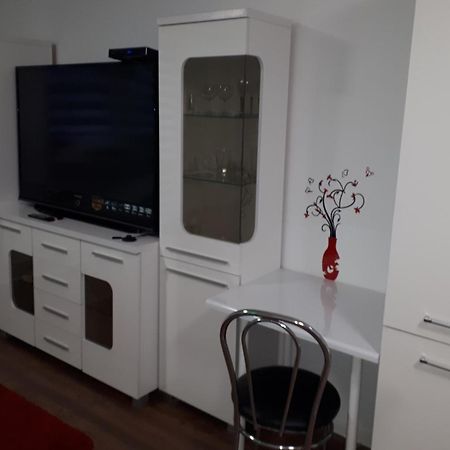 كيلتشي Apartament Centrum Panoramiczna Big Ben Z Balkonem-- Klimatyzacja-- المظهر الخارجي الصورة