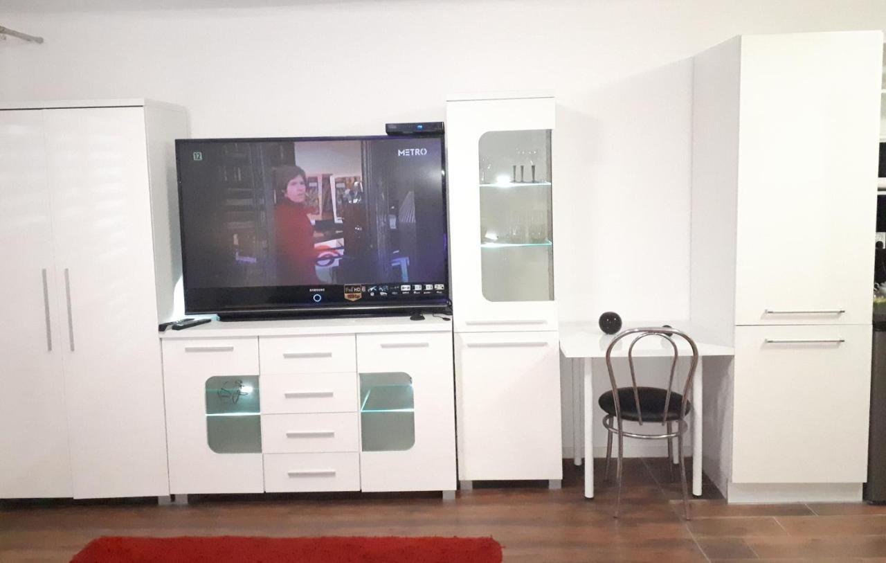 كيلتشي Apartament Centrum Panoramiczna Big Ben Z Balkonem-- Klimatyzacja-- المظهر الخارجي الصورة