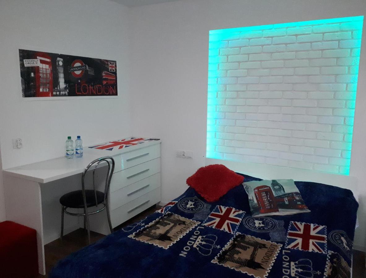 كيلتشي Apartament Centrum Panoramiczna Big Ben Z Balkonem-- Klimatyzacja-- المظهر الخارجي الصورة
