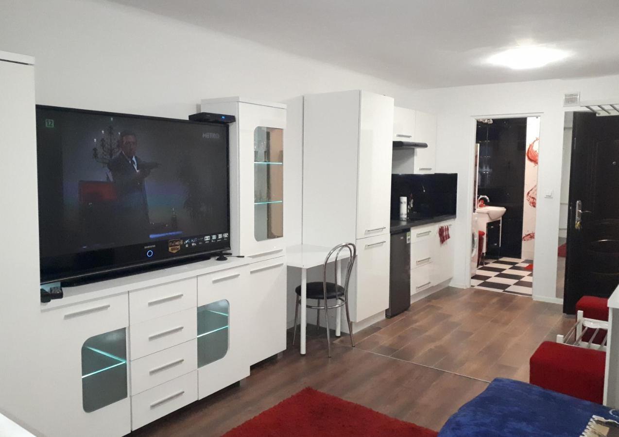 كيلتشي Apartament Centrum Panoramiczna Big Ben Z Balkonem-- Klimatyzacja-- المظهر الخارجي الصورة
